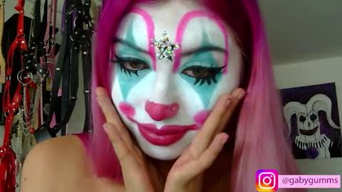 gabygumms online show from October 24, 1:40 pm