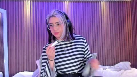 gabyrose9 online show from May 15, 11:51 pm