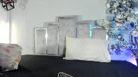 gabyyjones online show from October 7, 11:25 am