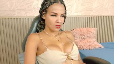 gaviluc_ online show from September 11, 10:26 am