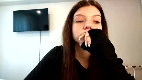 Helga online show from April 10, 2:56 pm