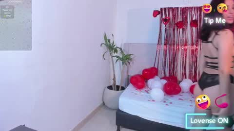 Gayle Tate online show from February 16, 1:49 pm