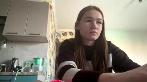 Lana online show from April 16, 1:22 pm