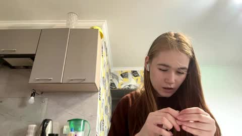 Lana online show from April 9, 11:37 am