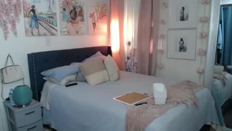 The Empress online show from September 29, 10:15 pm