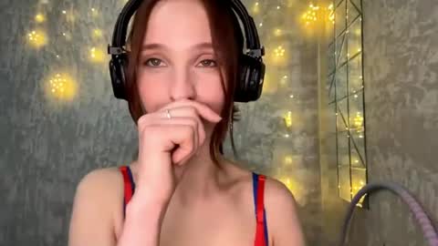 Riana online show from April 14, 1:44 pm