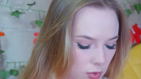 Snapshot of gentlerossi chatting on October 14, 3:25 pm GentleRossi online show from October 14, 3:25 pm