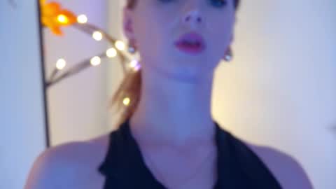 Snapshot of gentlerossi chatting on October 8, 9:52 pm GentleRossi online show from October 8, 9:52 pm