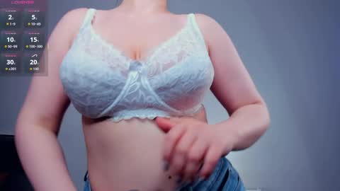 Julia online show from March 25, 6:44 pm