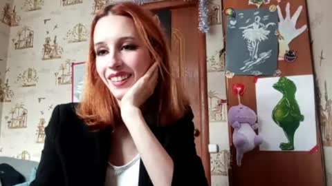 Ellie online show from April 14, 10:59 am