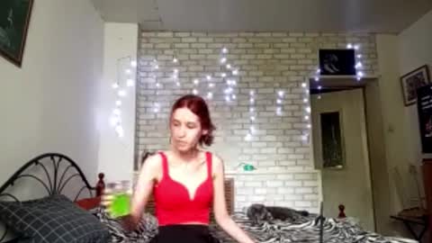 Ellie online show from March 28, 1:10 pm