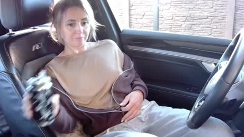 Melissa online show from April 5, 8:46 am