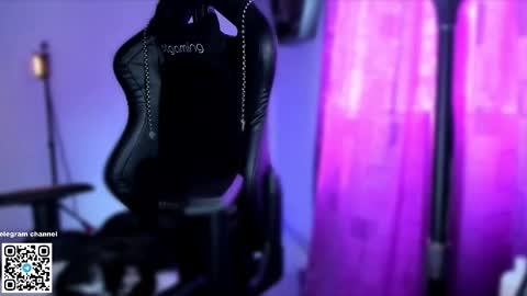 Sara online show from January 7, 5:49 pm