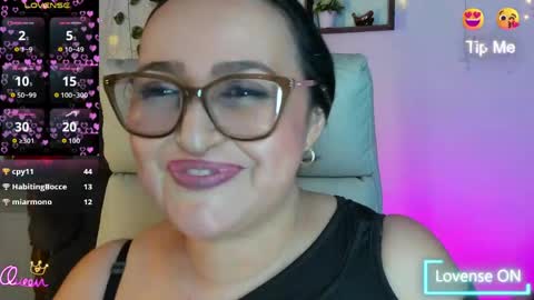 nahomi online show from April 18, 12:02 am