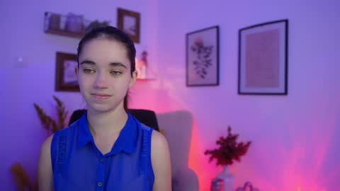 Gia Paige18 online show from November 27, 3:04 pm