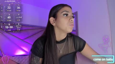 Gia  online show from November 9, 6:04 pm