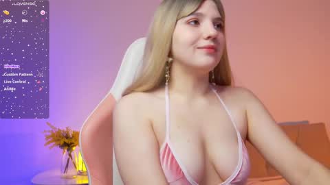 Snapshot of giannagem chatting on March 6, 9:09 pm Roxy online show from March 6, 9:09 pm