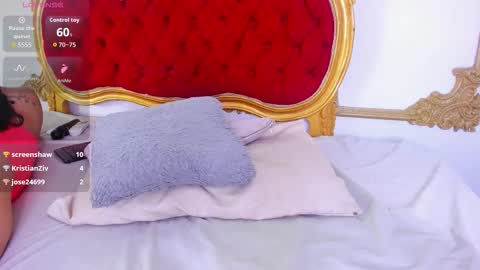 Gigi  online show from November 14, 3:23 pm