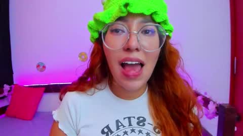 gigimooon online show from September 15, 2:42 am