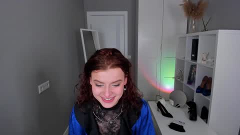 Snapshot of gin_yoon chatting on January 16, 6:25 am Gin online show from January 16, 6:25 am