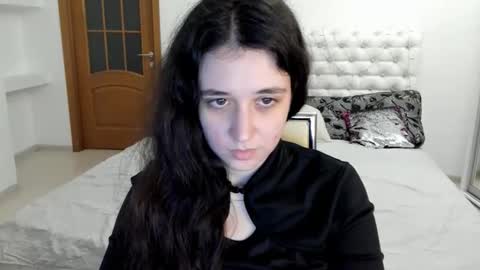 Kate online show from November 7, 9:48 am