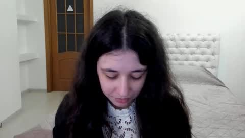 Kate online show from December 4, 9:11 am