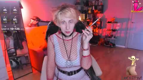 Gina Moor online show from December 15, 4:50 am