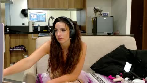 Serena online show from February 1, 12:37 pm