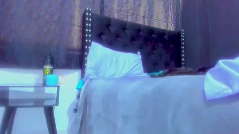 Miss online show from October 19, 7:27 pm