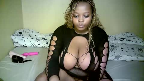 ginger_babes1 online show from April 24, 8:11 pm