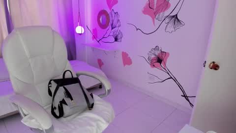 Kendall online show from January 7, 1:25 pm