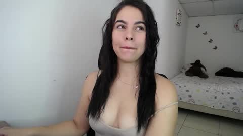 GIO RIVERA online show from November 10, 3:18 pm