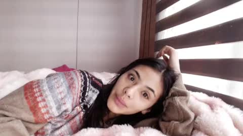 giovanna_oliveria online show from April 21, 10:06 pm