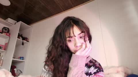 giovanna_oliveria online show from April 16, 7:13 pm