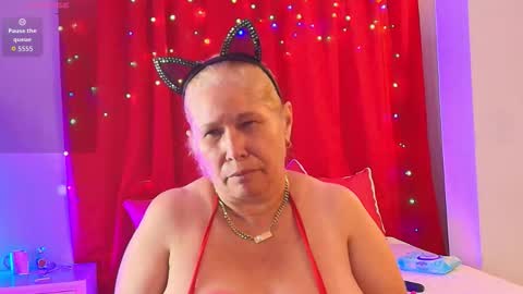 Girl Amada online show from January 13, 7:07 pm