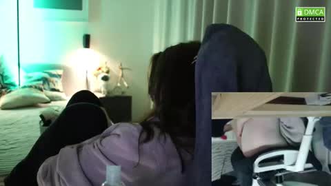 Kristin  online show from November 15, 5:36 pm