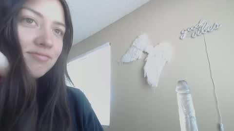 Jasmine online show from October 2, 5:40 pm