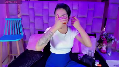 gisell_squirt online show from December 15, 12:10 pm