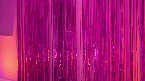 Mimi online show from February 18, 9:03 pm