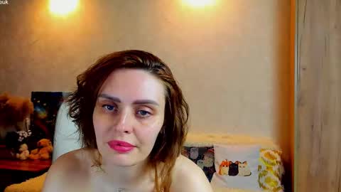 Gloria Wood online show from March 14, 8:10 pm