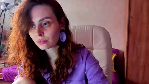 Gloria Wood online show from March 2, 12:45 pm