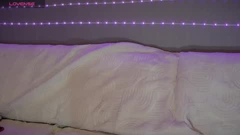 Snapshot of gloryaaaa chatting on September 24, 11:04 pm I want to make you happy and lovense online show from September 24, 11:04 pm