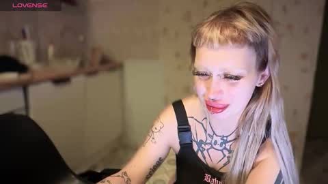 Snapshot of gloryaaaa chatting on September 21, 10:30 pm I want to make you happy and lovense online show from September 21, 10:30 pm