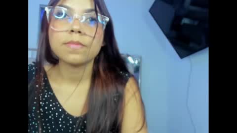 Snapshot of goddes_any chatting on October 17, 3:54 am goddes_any online show from October 17, 3:54 am