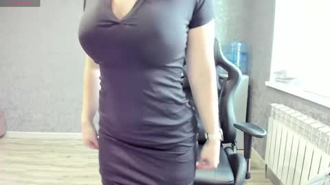 goddessssssssssss online show from April 14, 7:52 am