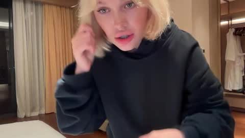 Aline meow   online show from April 11, 12:42 pm