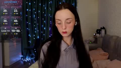 Snapshot of golden_bag chatting on March 3, 9:56 pm Jess online show from March 3, 9:56 pm