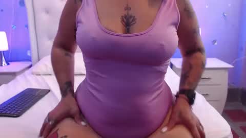 Ayshaa  online show from December 19, 7:18 pm