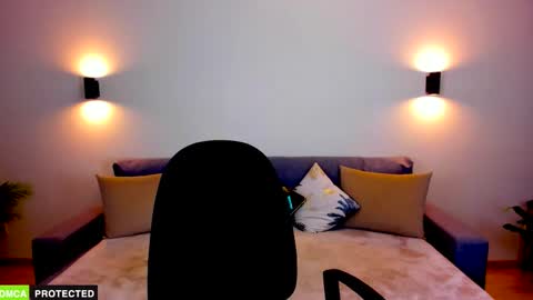 Petra online show from October 21, 7:07 pm