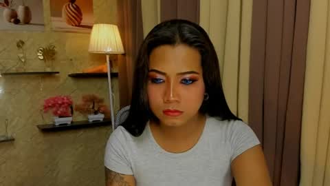 HEYY  UR LOVELY RIANA online show from May 23, 7:12 pm